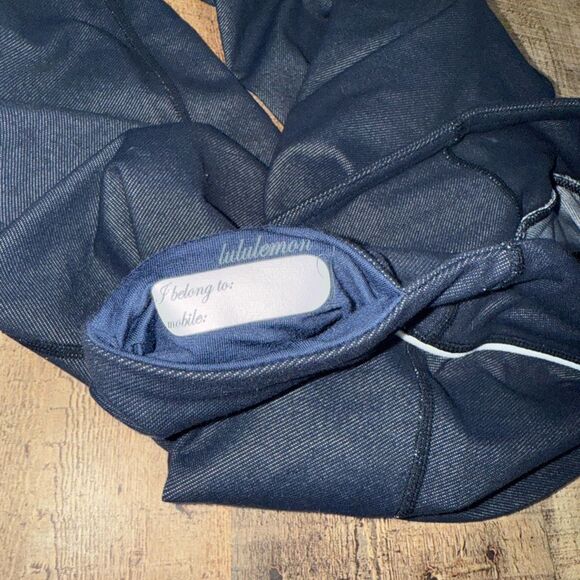 Lululemon vintage Women's pants Faux Denim Navy Blue White Stripe Size 4 - Picture 7 of 15